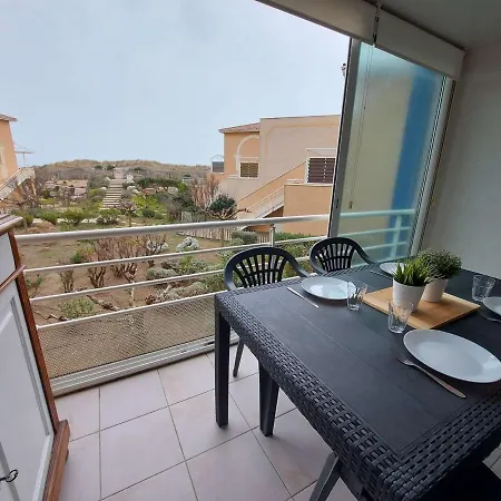 Apartment Climatise 2p Cabine, 50m De La Plage, Parking, Loggia, Equipements Modernes - Fr-1-326-747